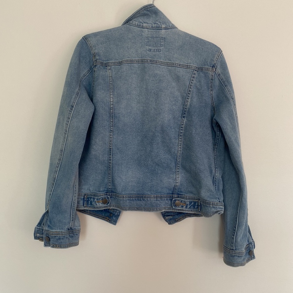 Jean Jacket🔥 - Picture 6 of 6